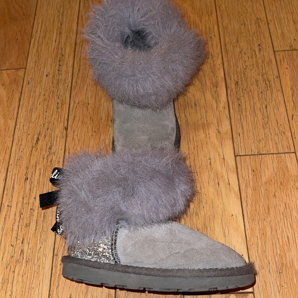 MonnaLisa fur boots